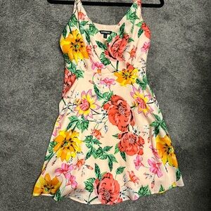Bebe size small floral babydoll dress